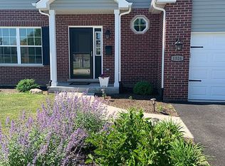 1526 Ardrum Rd, New Lenox, IL 60451