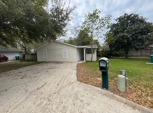 2630 Broadwater Dr, Gulfport, MS 39507