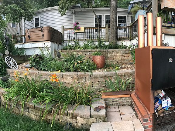 lake side landscaping