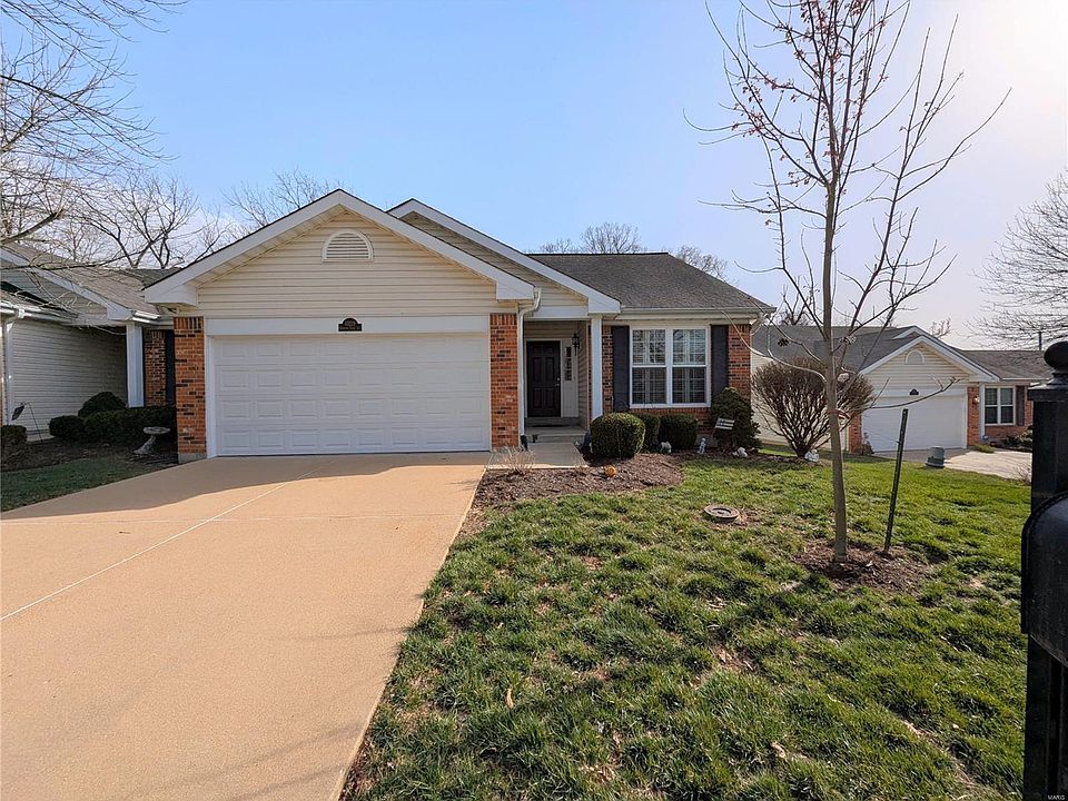 1st image of 10229 Carlton Place Ct