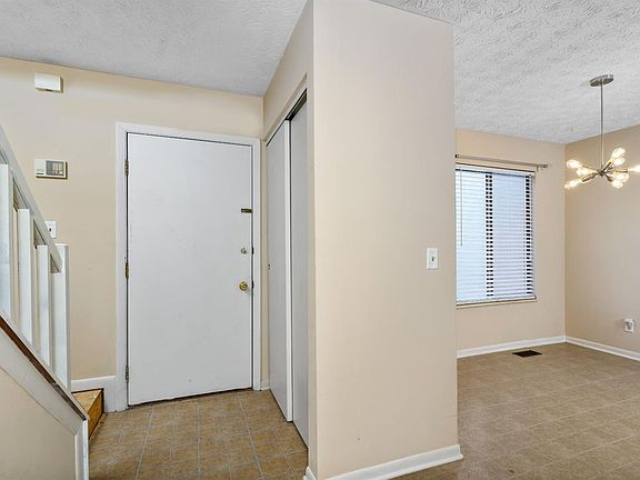 5th image of 5025 Columbia Cir Unit 15-65