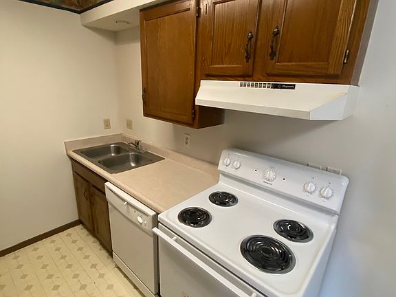 3rd image of 521 N 25th St #14