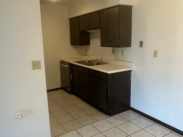 248 E Oak Cliff Ct #5 — Photo 4