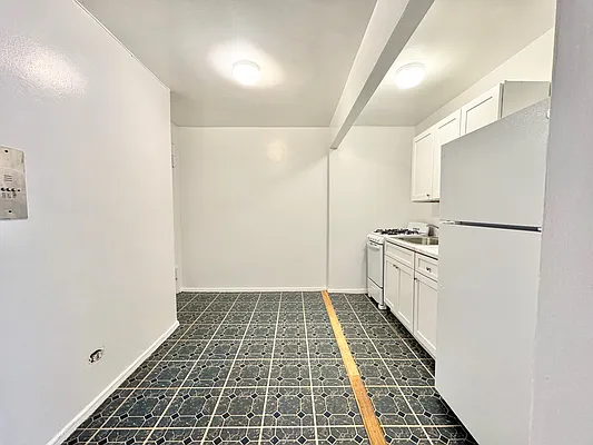 Rented by Skyward | media 22