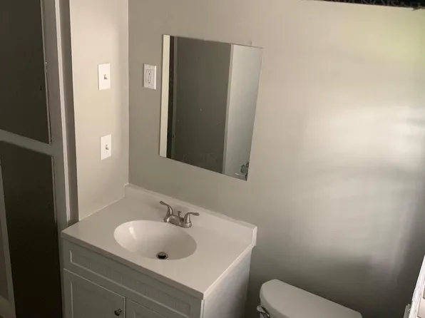 915 E 13th Ave, Columbus, OH 43211