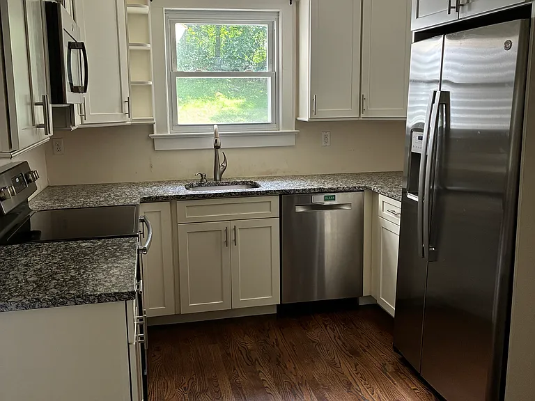 3685 Gomer St — Photo 14