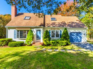 3 Viburnum Cir, Sandwich, MA 02563