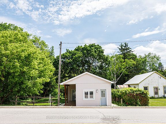 2nd image of 213 Marsh St