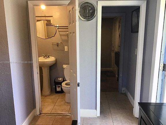 5th image of 1265 NE 200th St #2