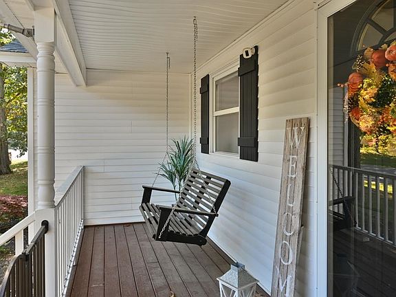 3rd image of 9 Brady Avenue