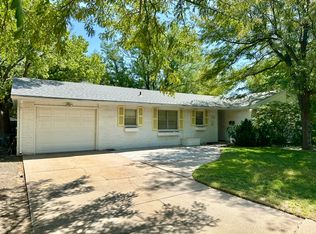 1218 N Belmont Pl, Garden City, KS 67846