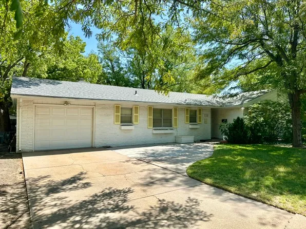 1218 N Belmont Pl, Garden City, KS 67846