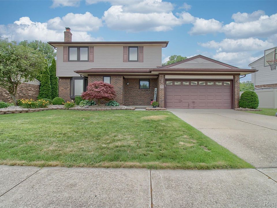 1st image of 19596 Dawnshire Dr