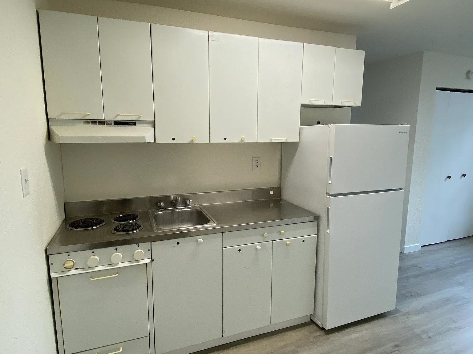 1 bed, $900 — Photo 2