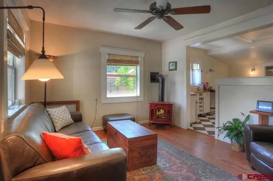 2 bed, 900 sqft, $2,800 — Photo 2