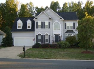 15631 Donnington Dr, Charlotte, NC 28277