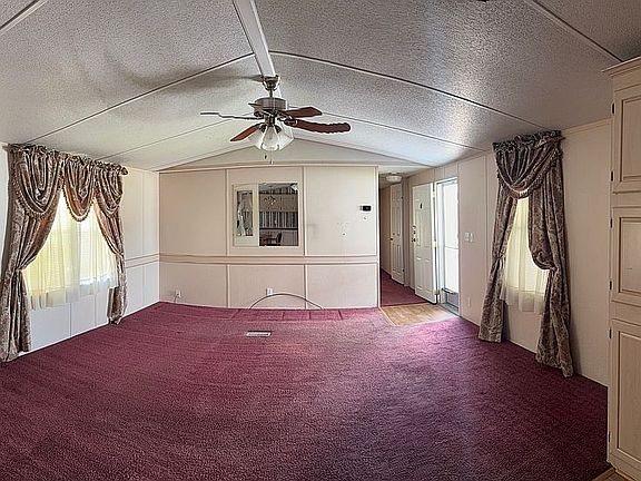 3rd image of 132 Manchester Cir