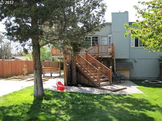 1901 NE Wells Acres Rd — Photo 16