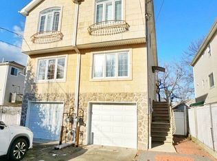 989 Olympia Blvd, Staten Island, NY 10306