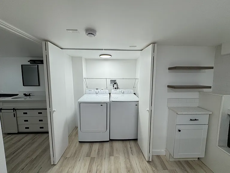 Full size laundry