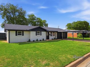 1007 W Beverly Loop, Burkburnett, TX 76354