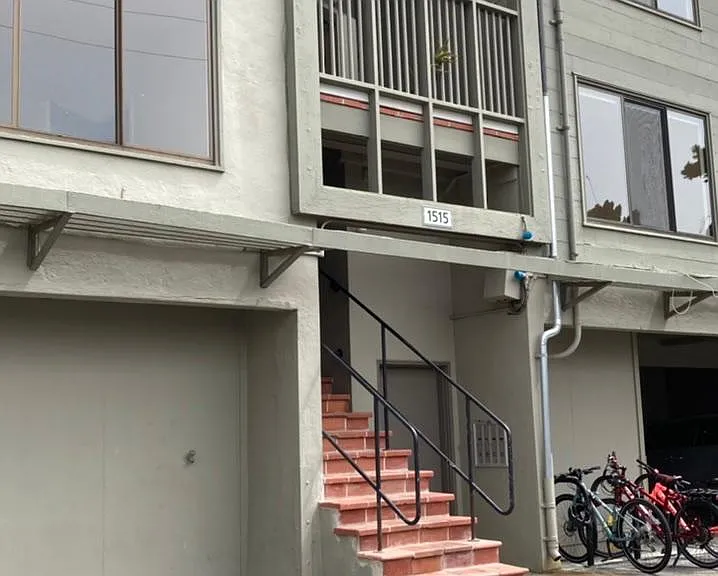 1515 Pershing Dr #C — Photo 1