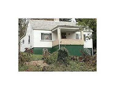 1521 Brinton Ave photo 1