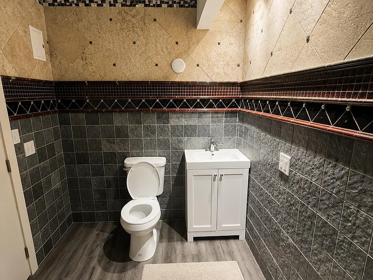510 Lake Shore Dr #3 — Photo 6