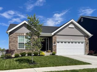777 Creek View Dr, Fenton, MO 63026