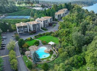 8005 Sand Point Way NE UNIT A22, Seattle, WA 98115