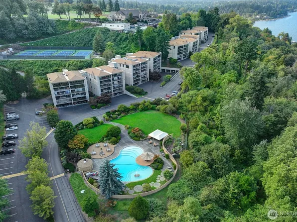 8005 Sand Point Way NE #A22, Seattle, WA 98115
