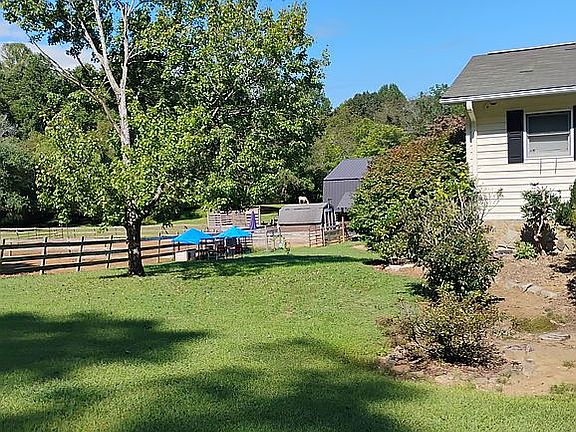 3rd image of 365 Haughton Williams Rd