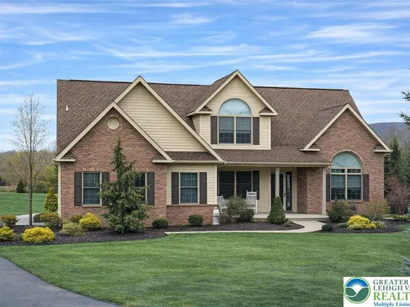 8048 Sassafras Rd, New Tripoli, PA 18066
