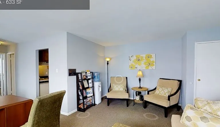 Cedarwood Apartments — Photo 9
