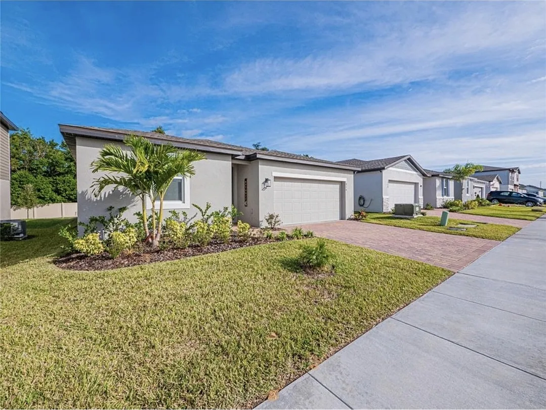 3 bed, 1491 sqft, $2,000 — Photo 1