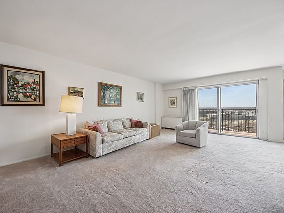 2nd image of 7141 N Kedzie Ave APT 1213