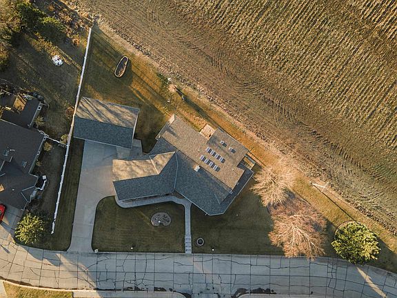 4th image of 825 Madden Rd