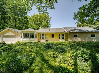 5079 Forest Dr, Rome, OH 44085