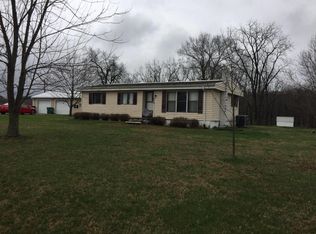 810 Mount Perry Rd, Heath, OH 43056