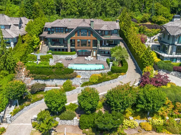 2766 Willoughby Rd, West Vancouver, BC V7S 3J2