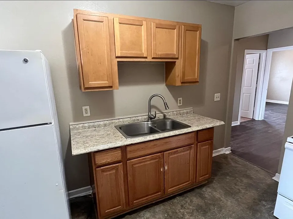 135 E Keefe Ave #6