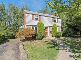 5236 Orchard Hill Dr, Pittsburgh, PA