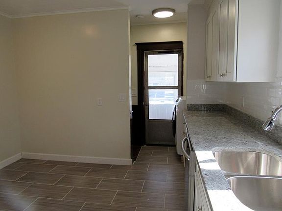 4th image of 253 E Squantum St