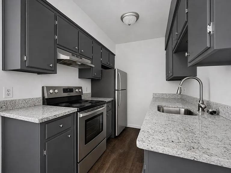 1602 King St #1 — Photo 2