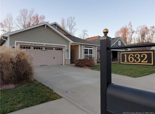 1632 Pine Valley Way, Henryville, IN 47126