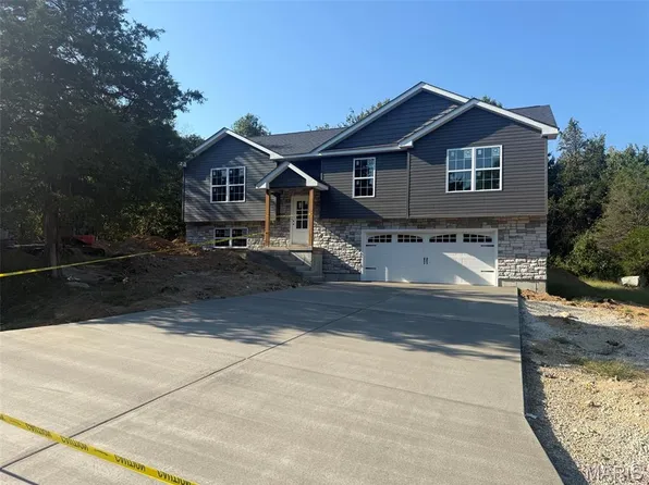 210 Mulberry Ln, De Soto, MO 63020