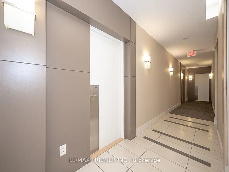 220 Victoria St #705 — Photo 3