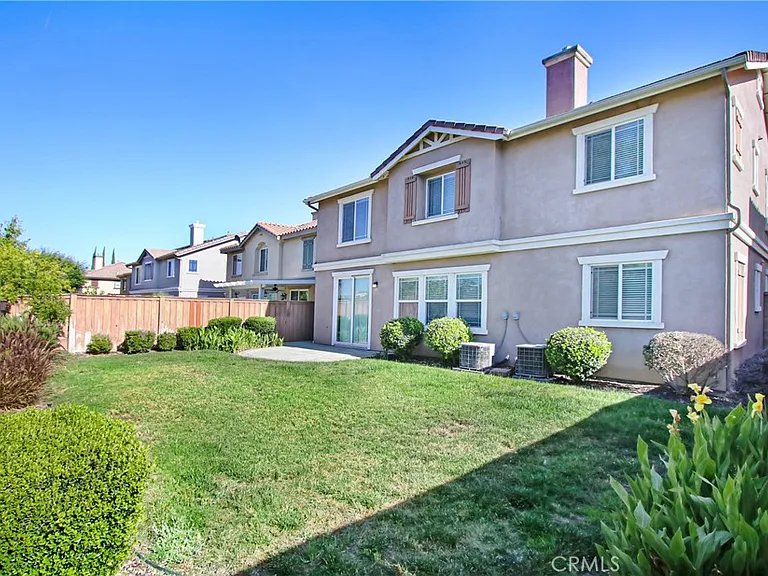 33046 Canopy Ln — Photo 2