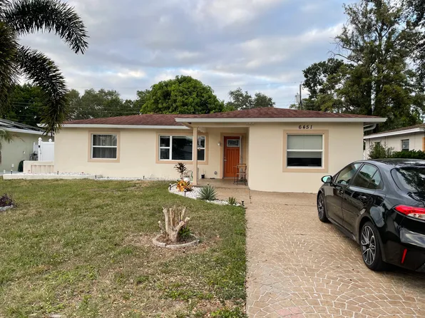 6451 43rd Ave N, Kenneth City, FL 33709