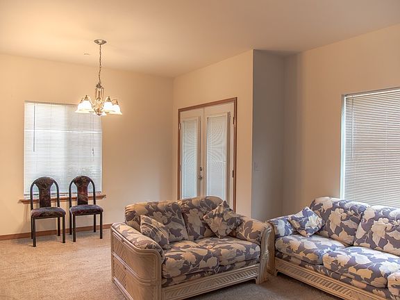 2nd image of 1316 Beach Ave Unit I